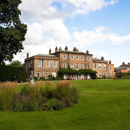 Thirsk Hall South Wing, North Yorkshire Eksteriør billede